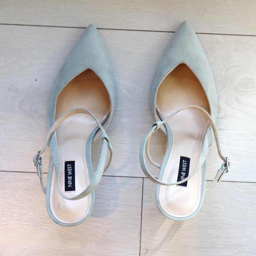 Nine West light blue Elisa pointy toe pumps (8.5)